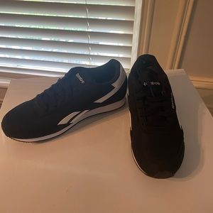 Womens Reebok Tennis Shoes